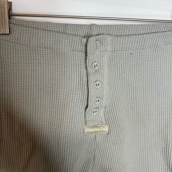 SKIMS Waffle Knit Boy Shorts Stretch Button Front High Waisted Talc Size Medium - Picture 4 of 6